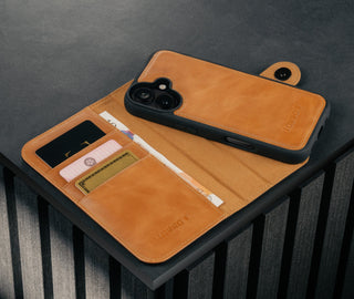Card holder and detachable cover of the Black Leather Detachable Case for iPhone 17