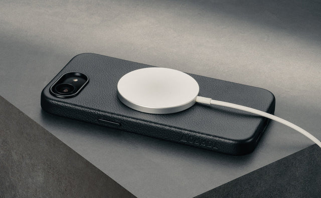 Coque en Cuir pour iPhone 17e / 16e - Mince pare-chocs Feature Focus