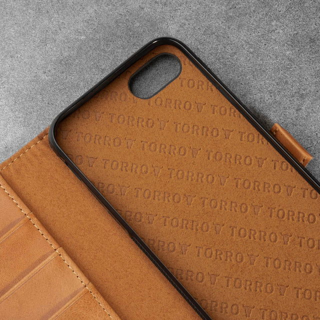 Microfibre lining of the Tan Leather Stand Case for iPhone SE (2020), iPhone 8 and iPhone 7