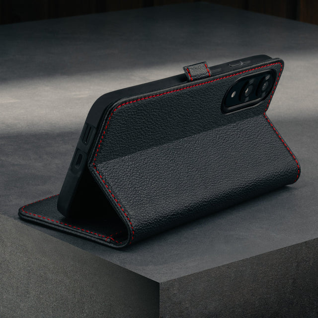 Stand function of the Black with Red Detail Leather Case for Galaxy S25 Edge