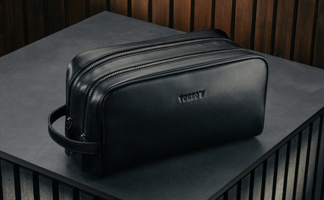 Trousse de toilette en cuir Feature Focus