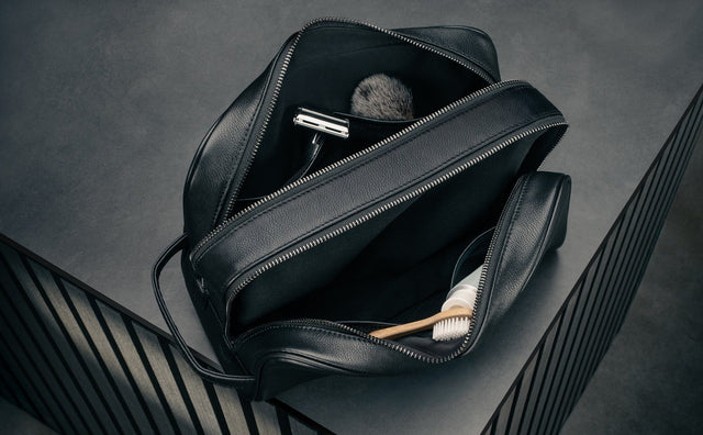 Trousse de toilette en cuir Feature Focus